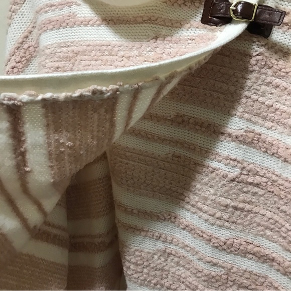 Calvin Klein Cream Pink sweater cape with buckle turtleneck M/L - Picture 8 of 10